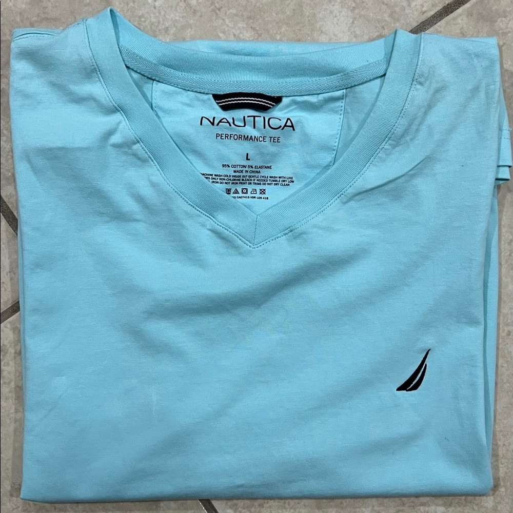 Nautica Performance Tee light blue V-Neck Shirt Large Size